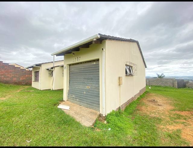 4 BEDROOM HOUSE FOR SALE IN KWAMASHU